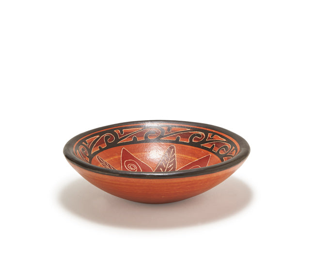 Guaitil 7" Bowl - Dark Clay Flower